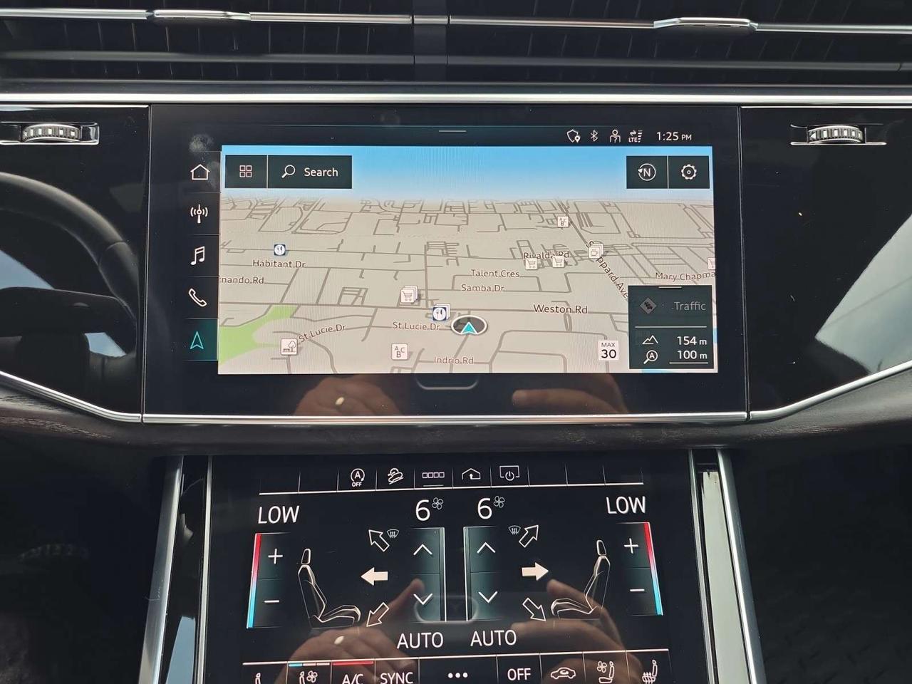 2021 Audi Q8 Progressiv 55 BLACK OPTICS * S-LINE / NO ACCIDENTS / 22 WHEELS / DRIVER ASSIST Photo