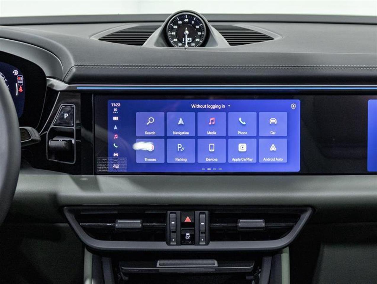 2026 Porsche Macan  Photo