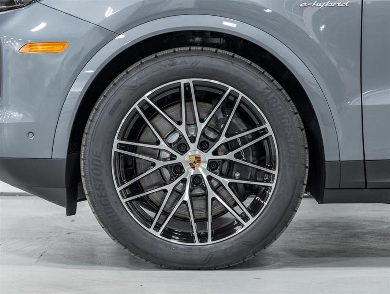 2026 Porsche Cayenne  Photo
