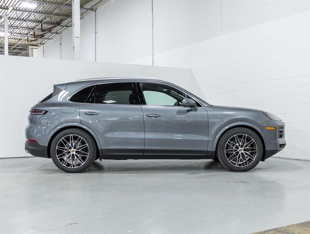 2026 Porsche Cayenne  Photo