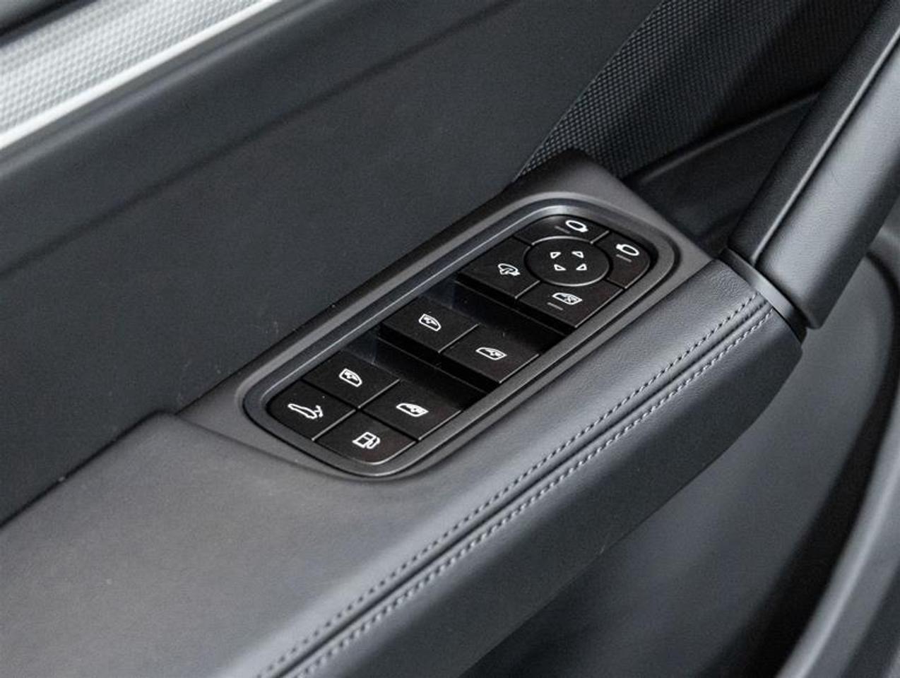 2026 Porsche Cayenne  Photo