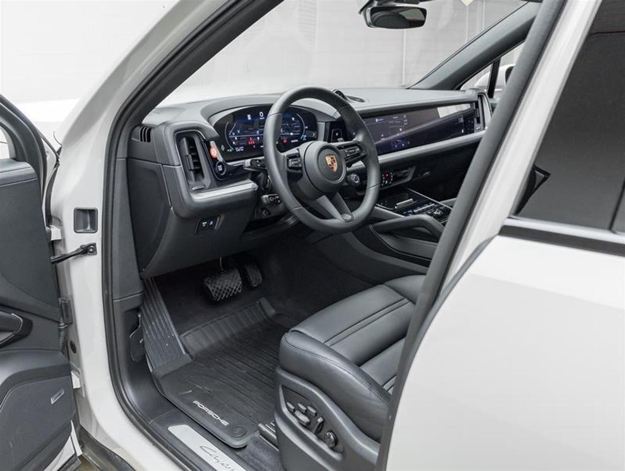 2026 Porsche Cayenne  Photo