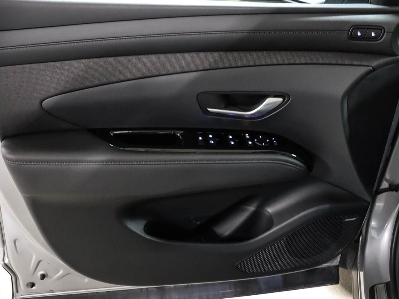 2025 Hyundai Tucson Hybrid Ultimate Photo