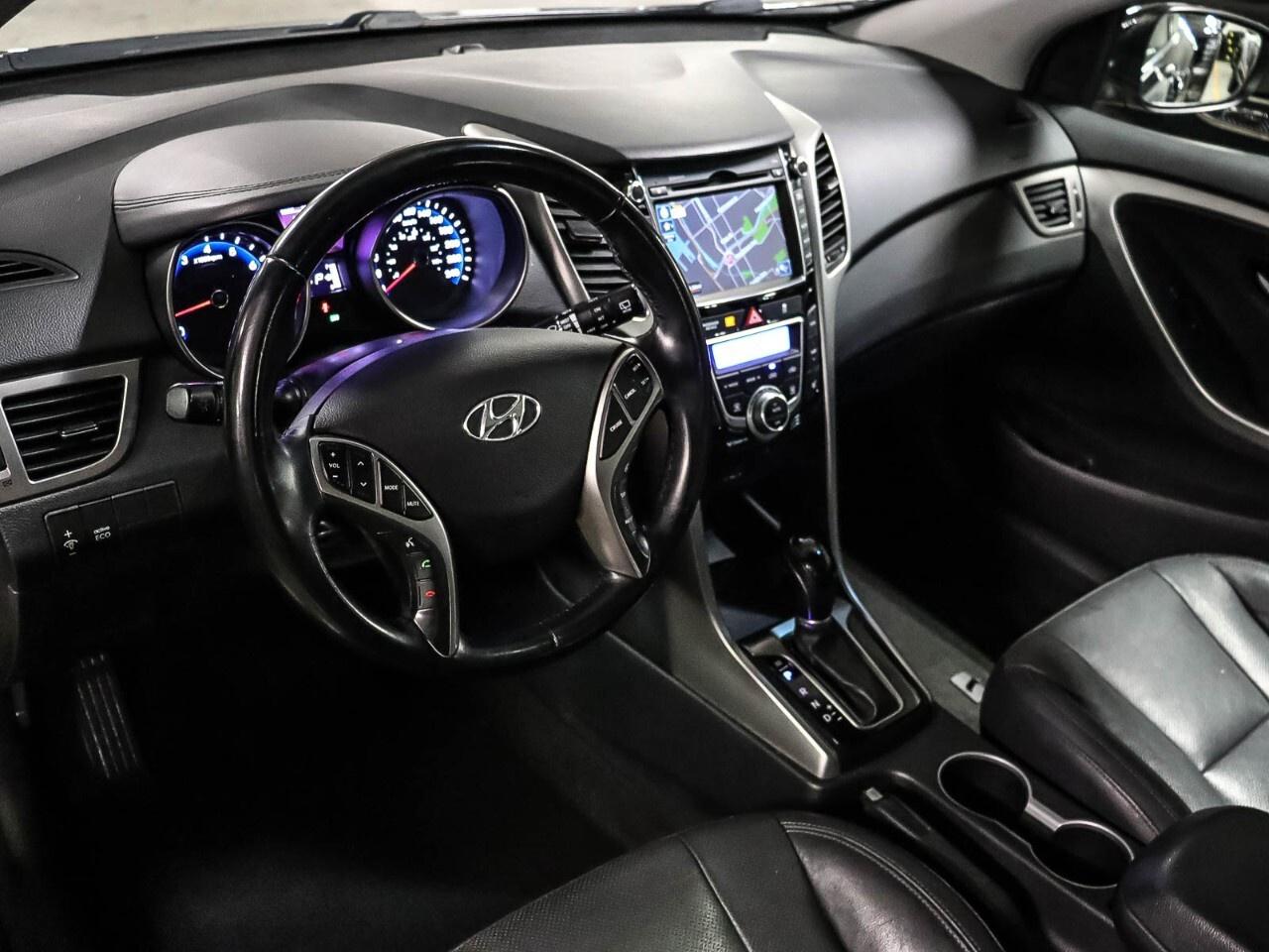 2014 Hyundai Elantra GT 5dr HB Auto SE w/Tech Pkg Photo