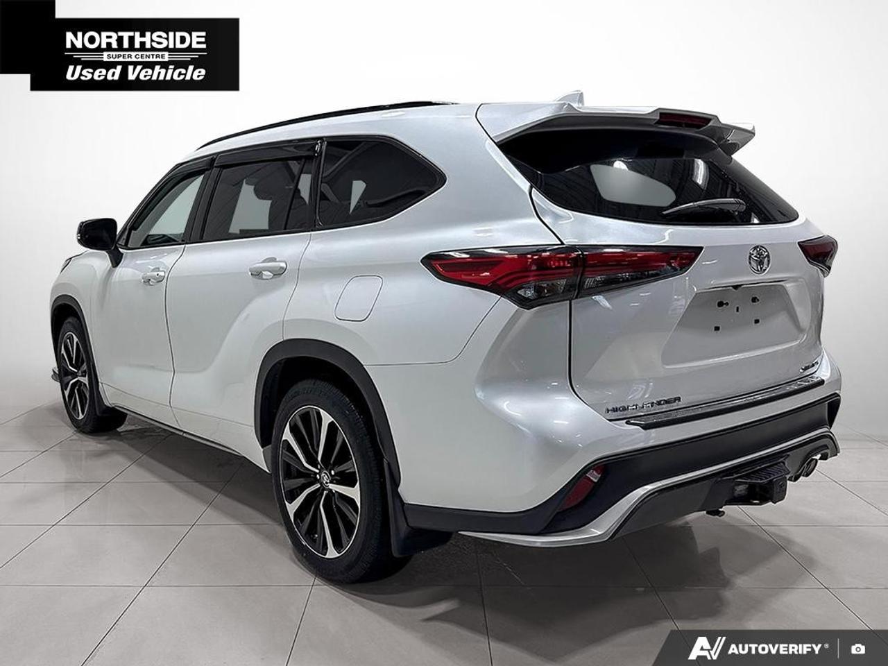 2022 Toyota Highlander XSE AWD Photo