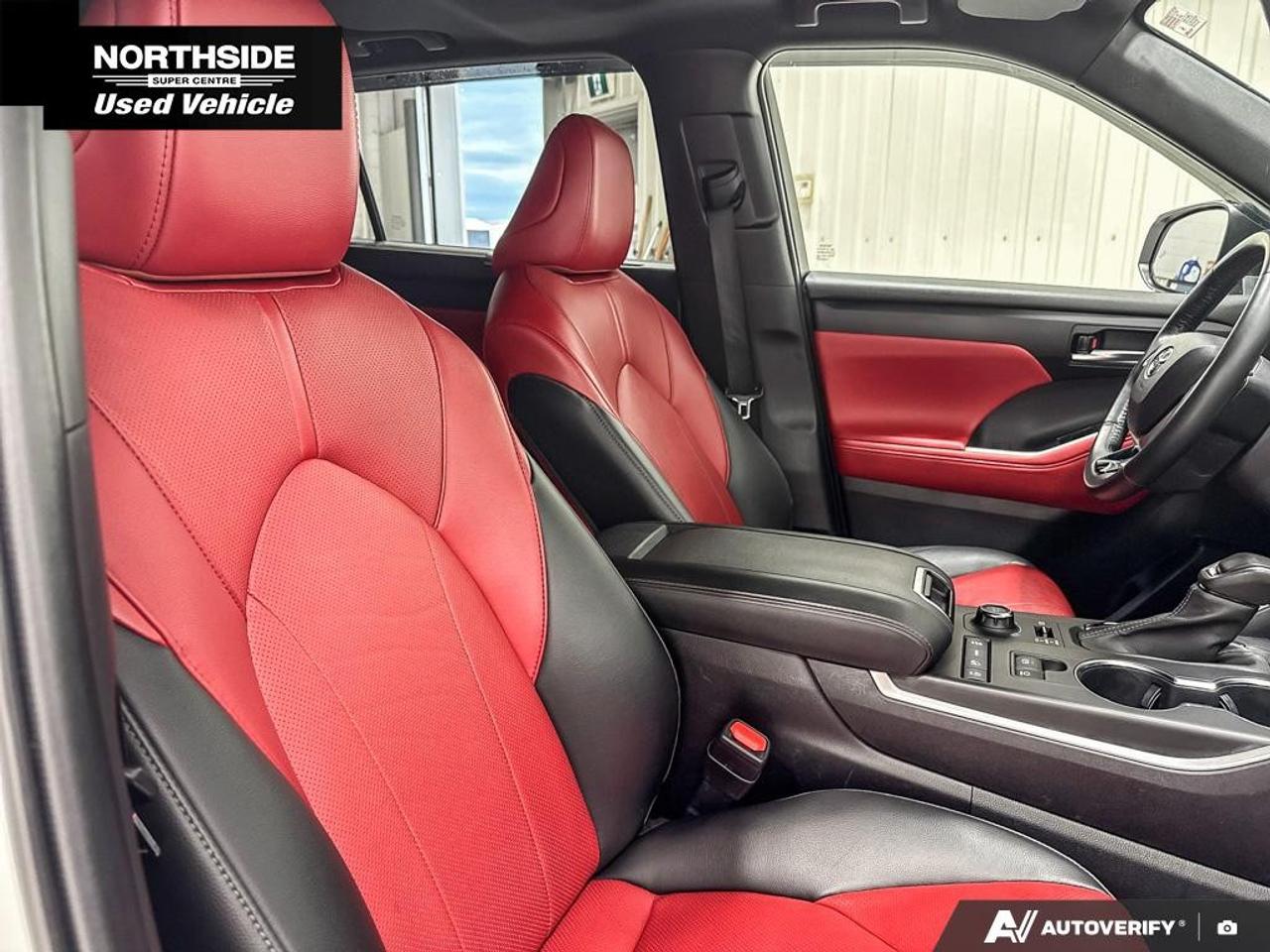 2022 Toyota Highlander XSE AWD Photo