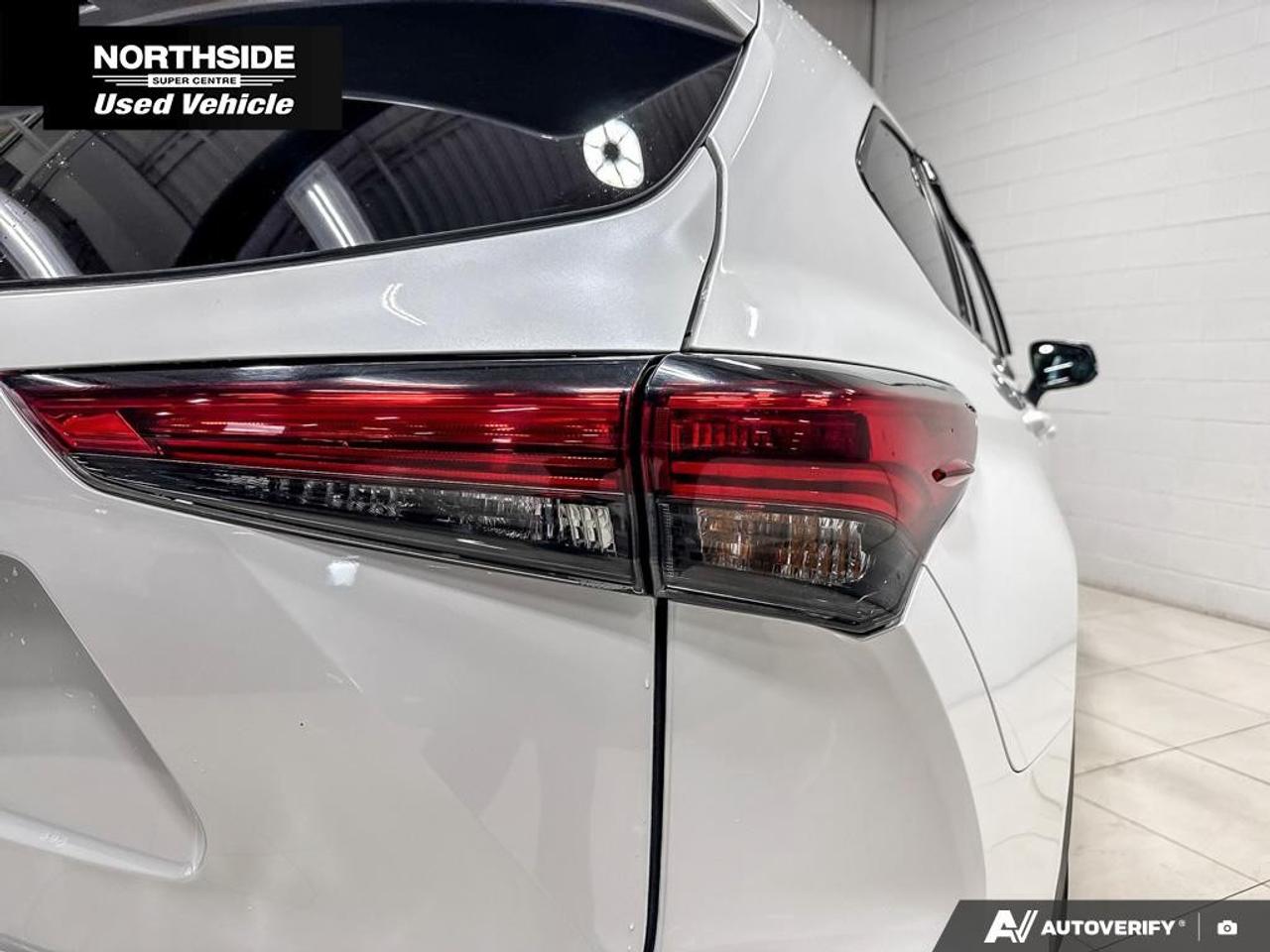 2022 Toyota Highlander XSE AWD Photo