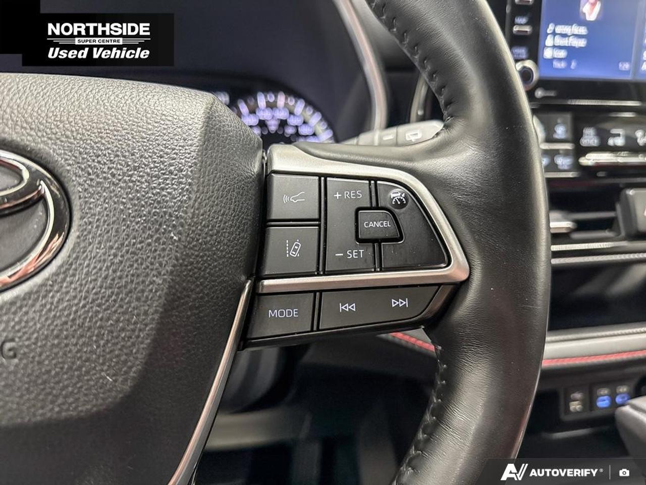 2022 Toyota Highlander XSE AWD Photo