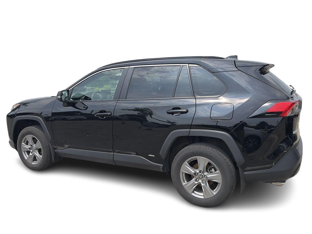 2025 Toyota RAV4 Hybrid LE AWD 6.95%TCUV   CLOTH   WIRELESS CARPLAY/ANDROI Photo