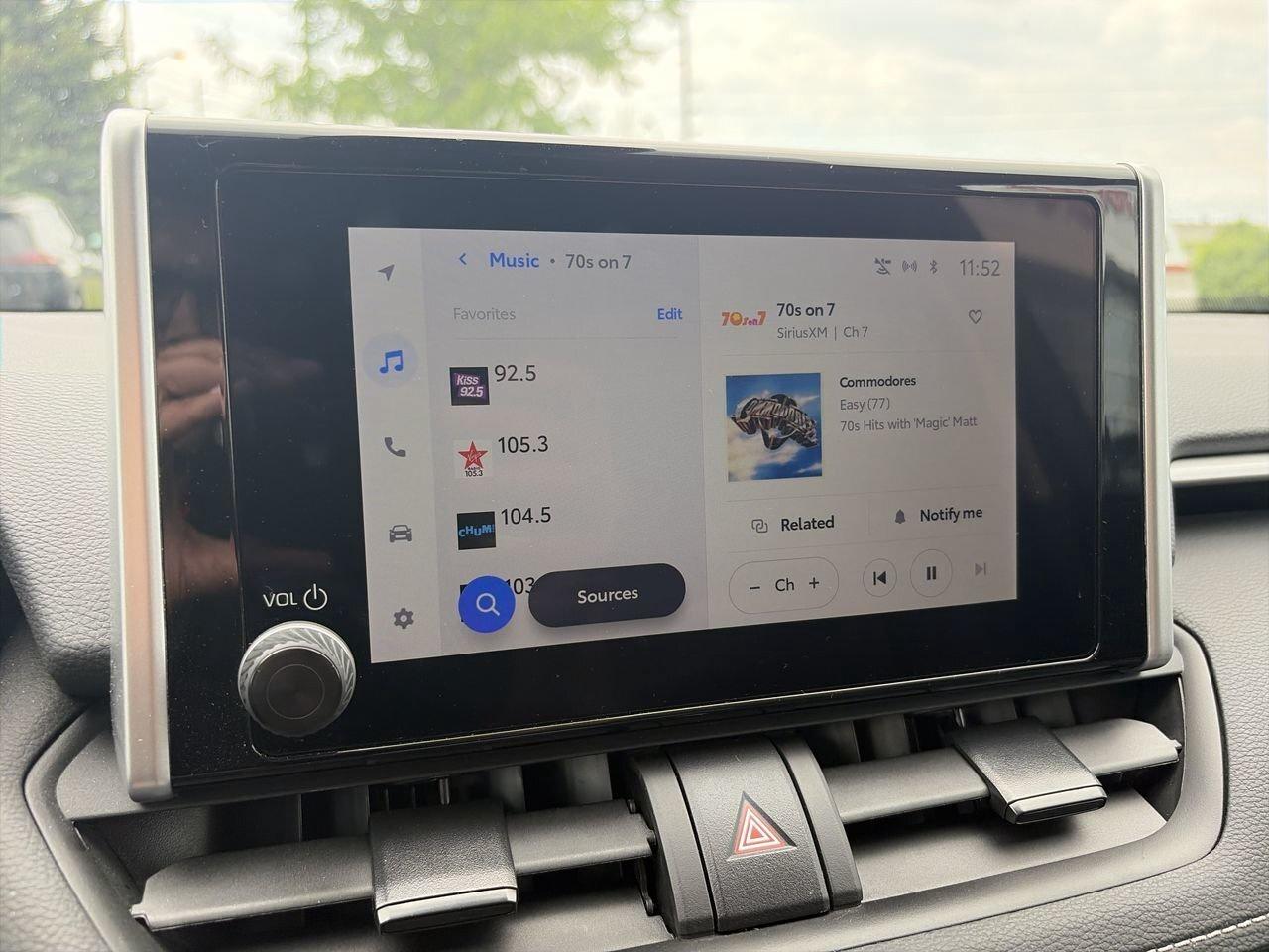 2025 Toyota RAV4 Hybrid LE AWD 6.95%TCUV   CLOTH   WIRELESS CARPLAY/ANDROI Photo