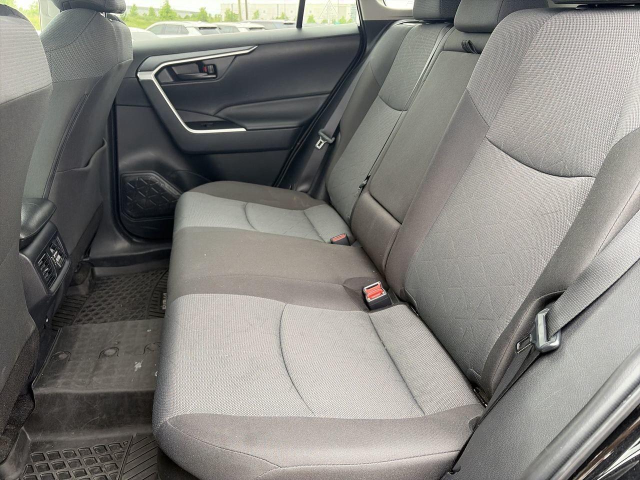 2025 Toyota RAV4 Hybrid LE AWD 6.95%TCUV   CLOTH   WIRELESS CARPLAY/ANDROI Photo