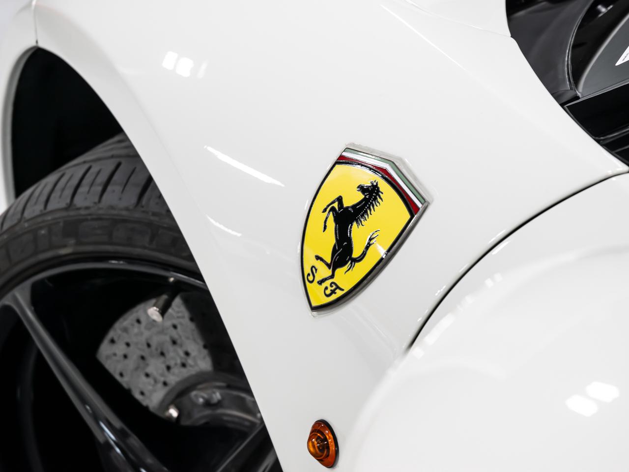 2012 Ferrari 458 ITALIA 458 ITALIA REAR VIEW CAMERA RED INT 570 HP Photo