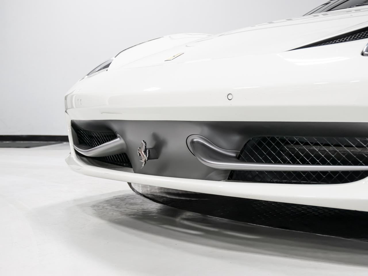 2012 Ferrari 458 ITALIA 458 ITALIA REAR VIEW CAMERA RED INT 570 HP Photo