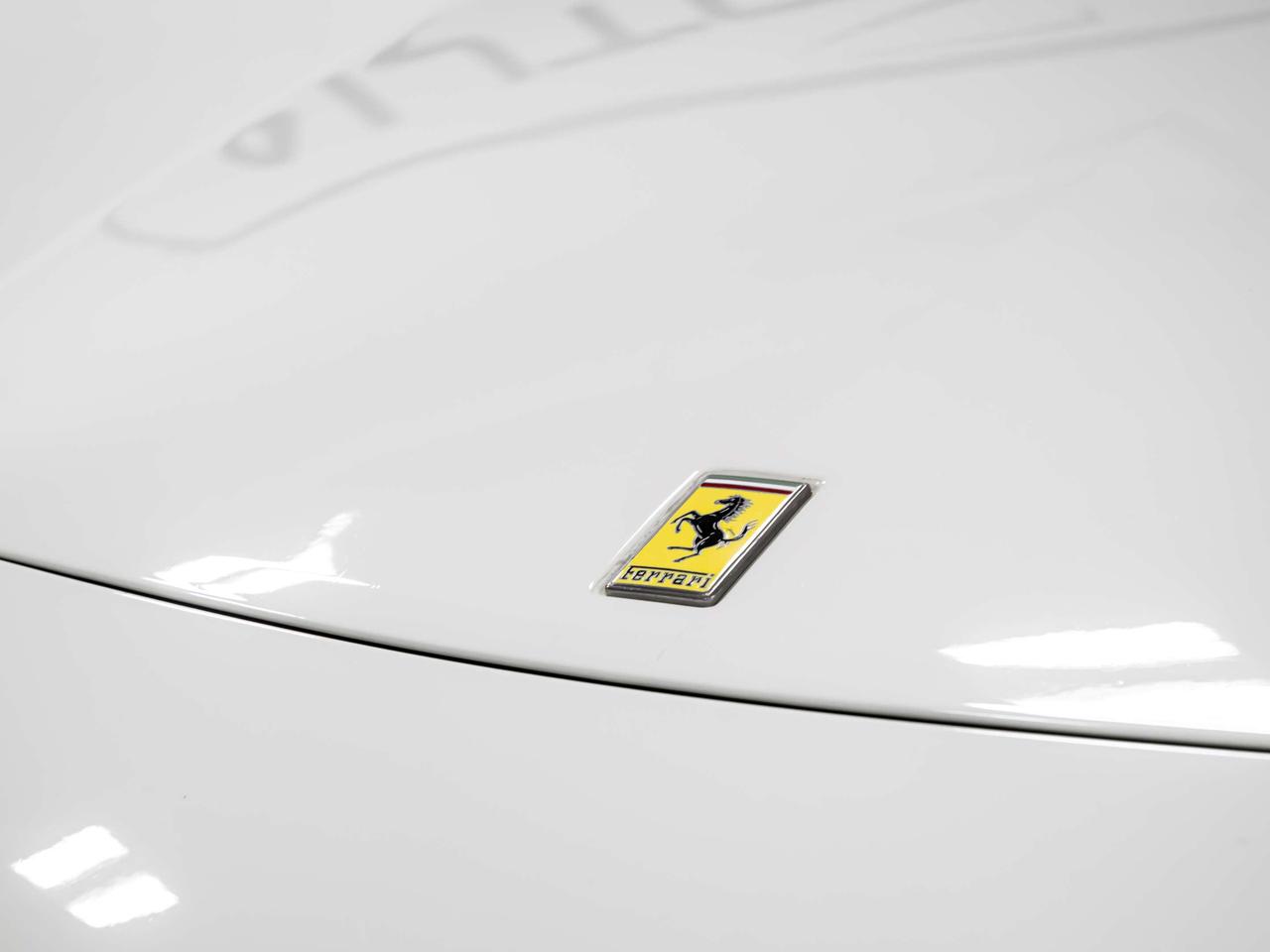 2012 Ferrari 458 458 ITALIA REAR VIEW CAMERA Photo