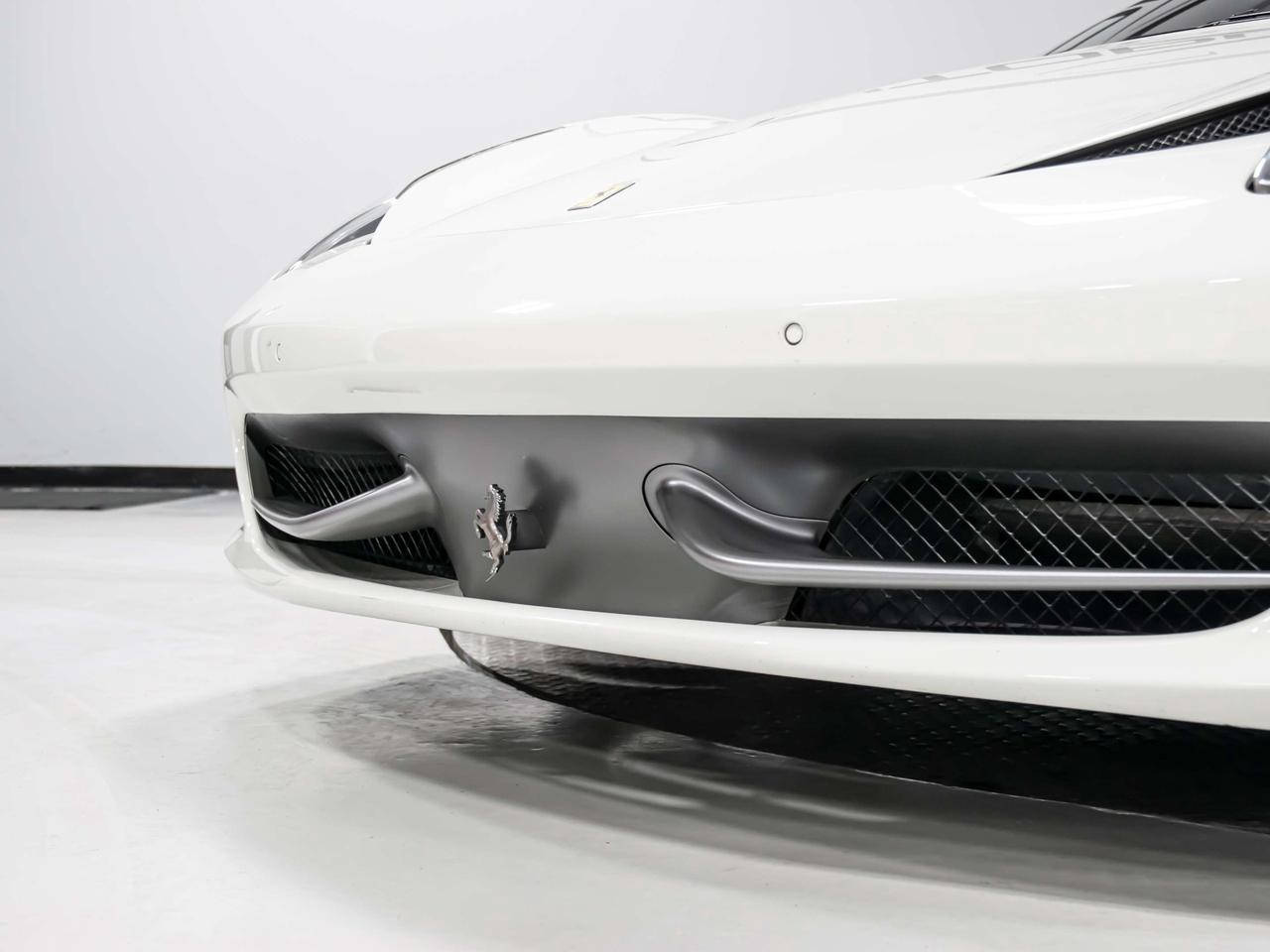2012 Ferrari 458 458 ITALIA REAR VIEW CAMERA Photo
