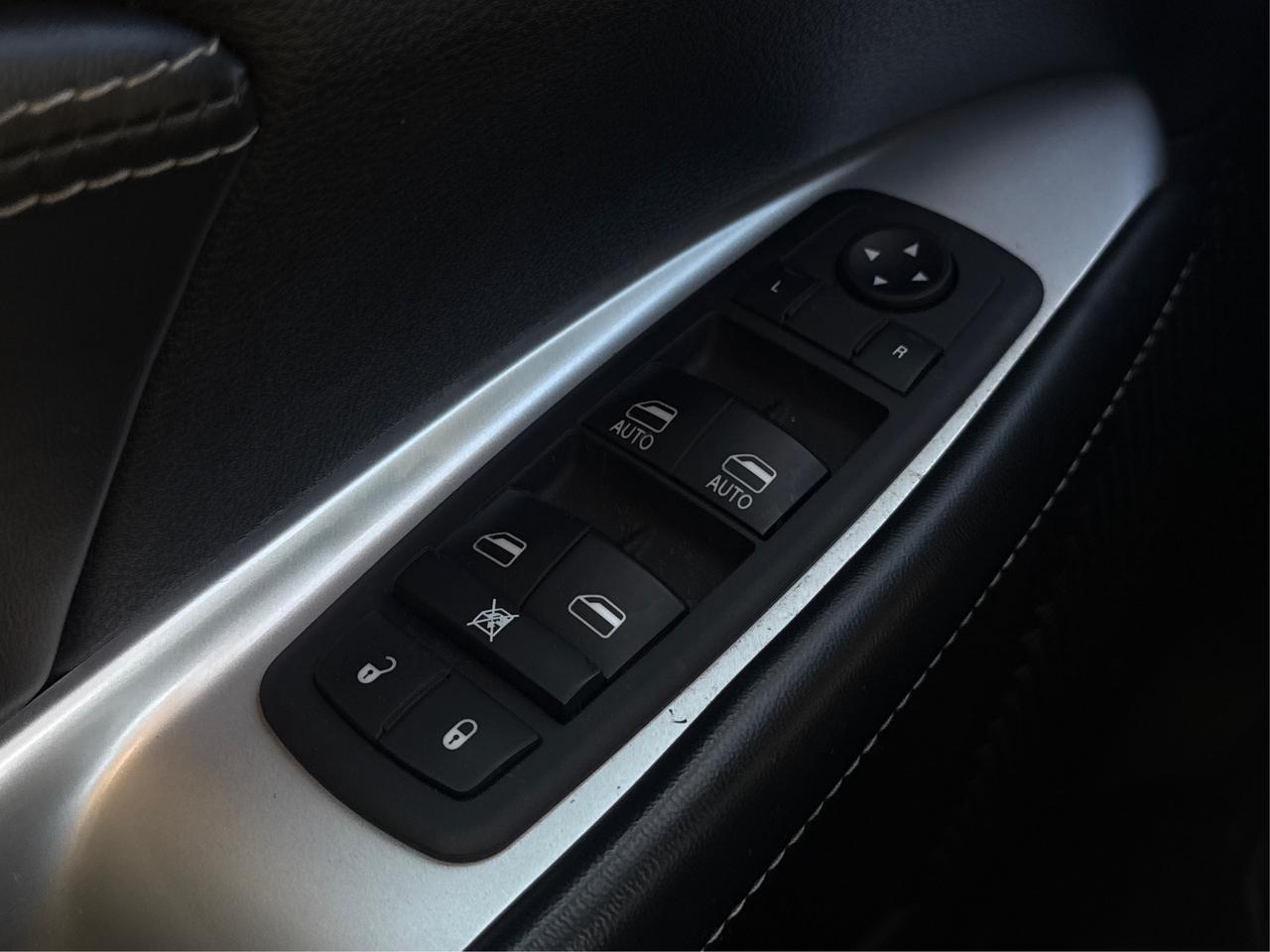 2013 Dodge Journey 7 PASS LEATHER DVD HEATED SEATS WE FINANCE ALL! Photo
