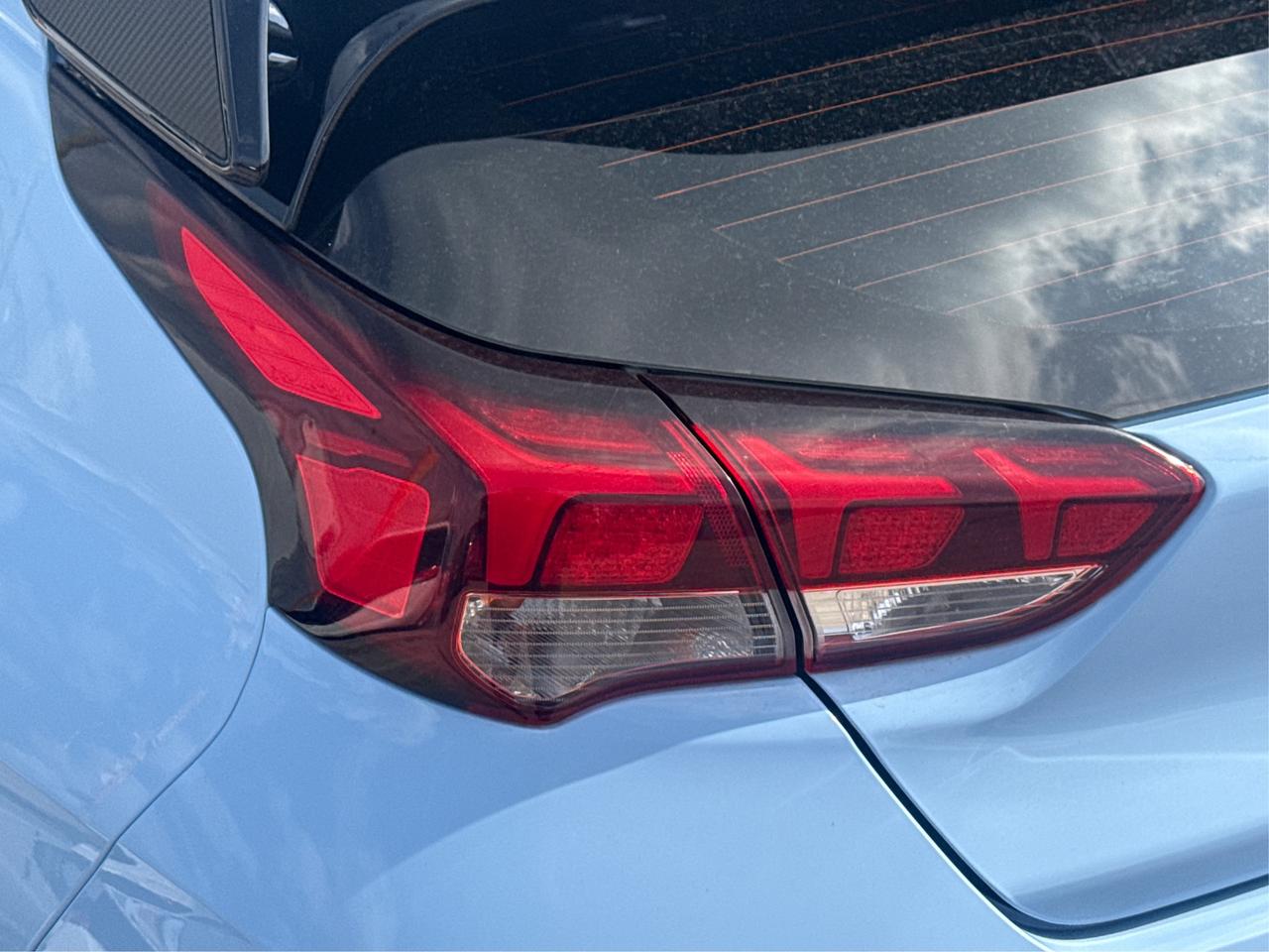 2022 Hyundai Veloster N CRUISE REAR CAM CLEAN WE FINANCE ALL CREDIT! Photo