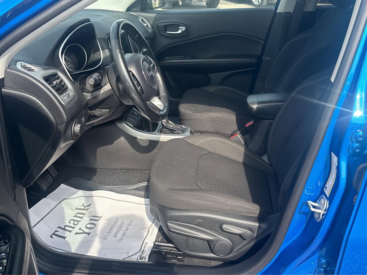 2021 Jeep Compass HEATED SEATS REAR CAM MINT WE FINANCE ALL CREDIT! Photo