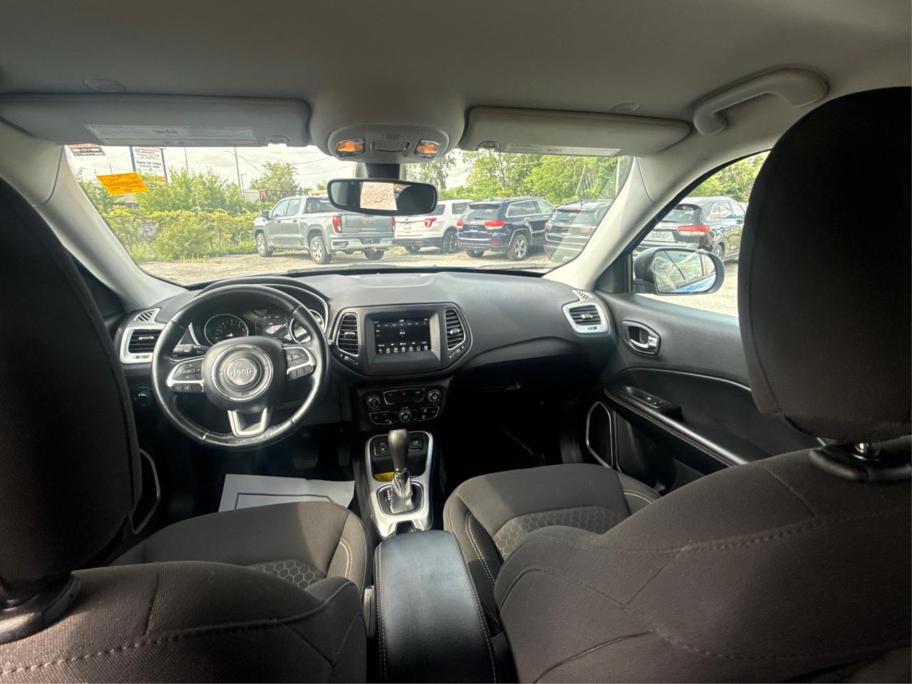 2021 Jeep Compass HEATED SEATS REAR CAM MINT WE FINANCE ALL CREDIT! Photo
