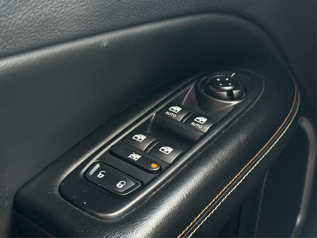 2021 Jeep Compass HEATED SEATS REAR CAM MINT WE FINANCE ALL CREDIT! Photo
