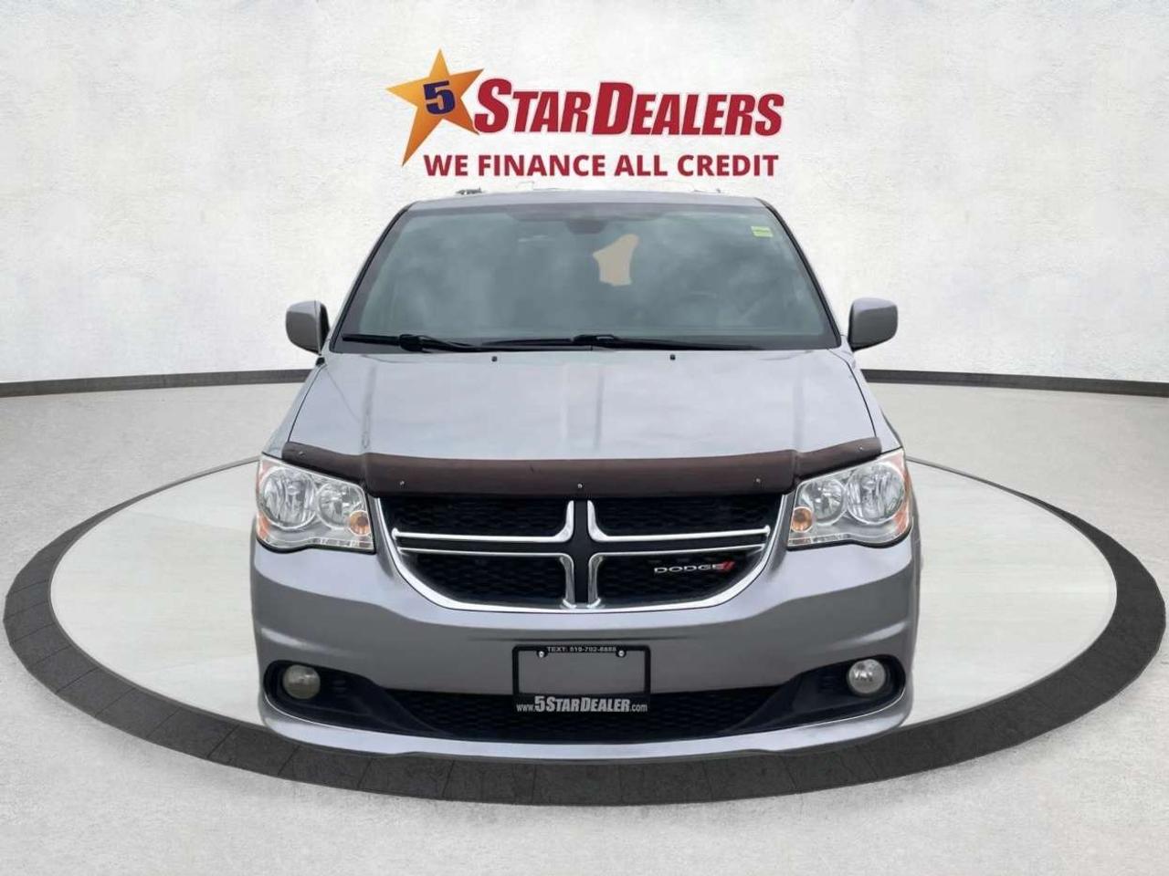 2020 Dodge Grand Caravan Premium + DVD REAR CAM WE FINANCE ALL CREDIT Photo5