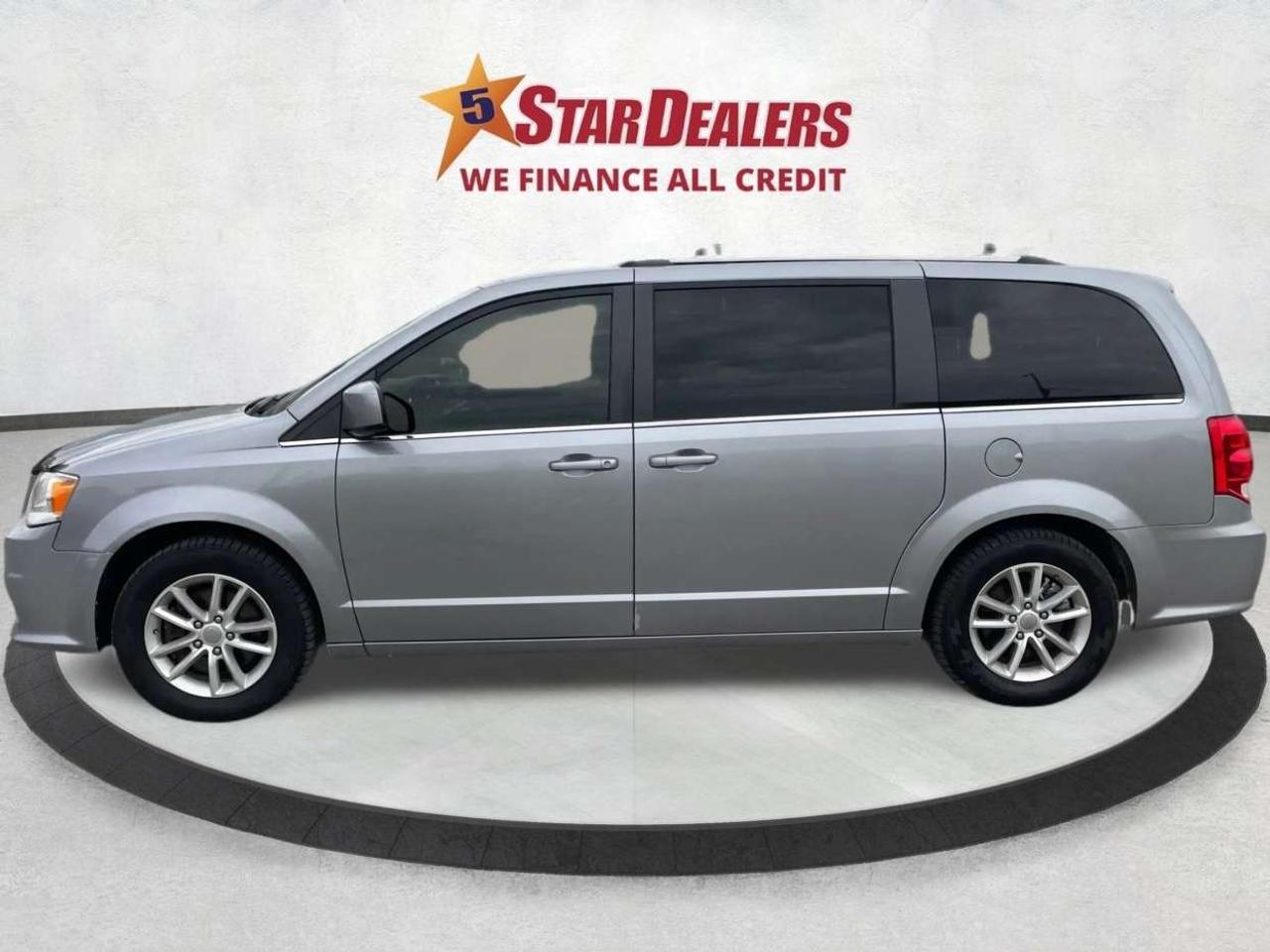 2020 Dodge Grand Caravan Premium + DVD REAR CAM WE FINANCE ALL CREDIT Photo3