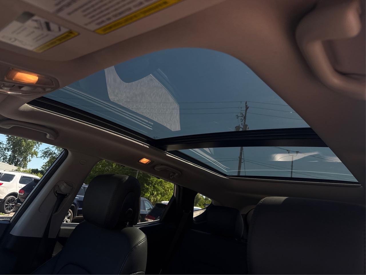 2018 Hyundai Santa Fe Sport AWD NAV SUNROOF LEATHER! WE FINANCE ALL CREDIT! Photo