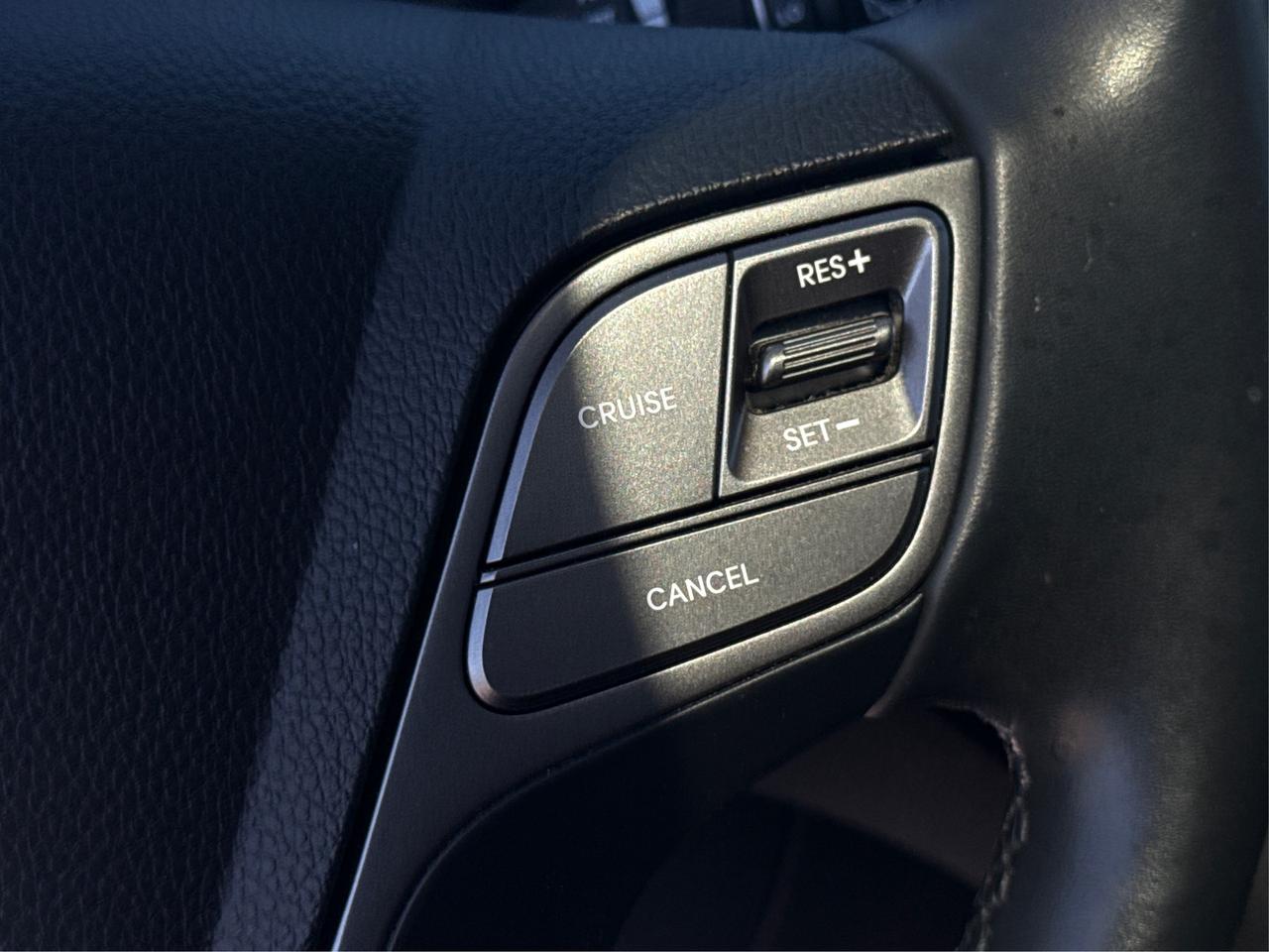 2018 Hyundai Santa Fe Sport AWD NAV SUNROOF LEATHER! WE FINANCE ALL CREDIT! Photo