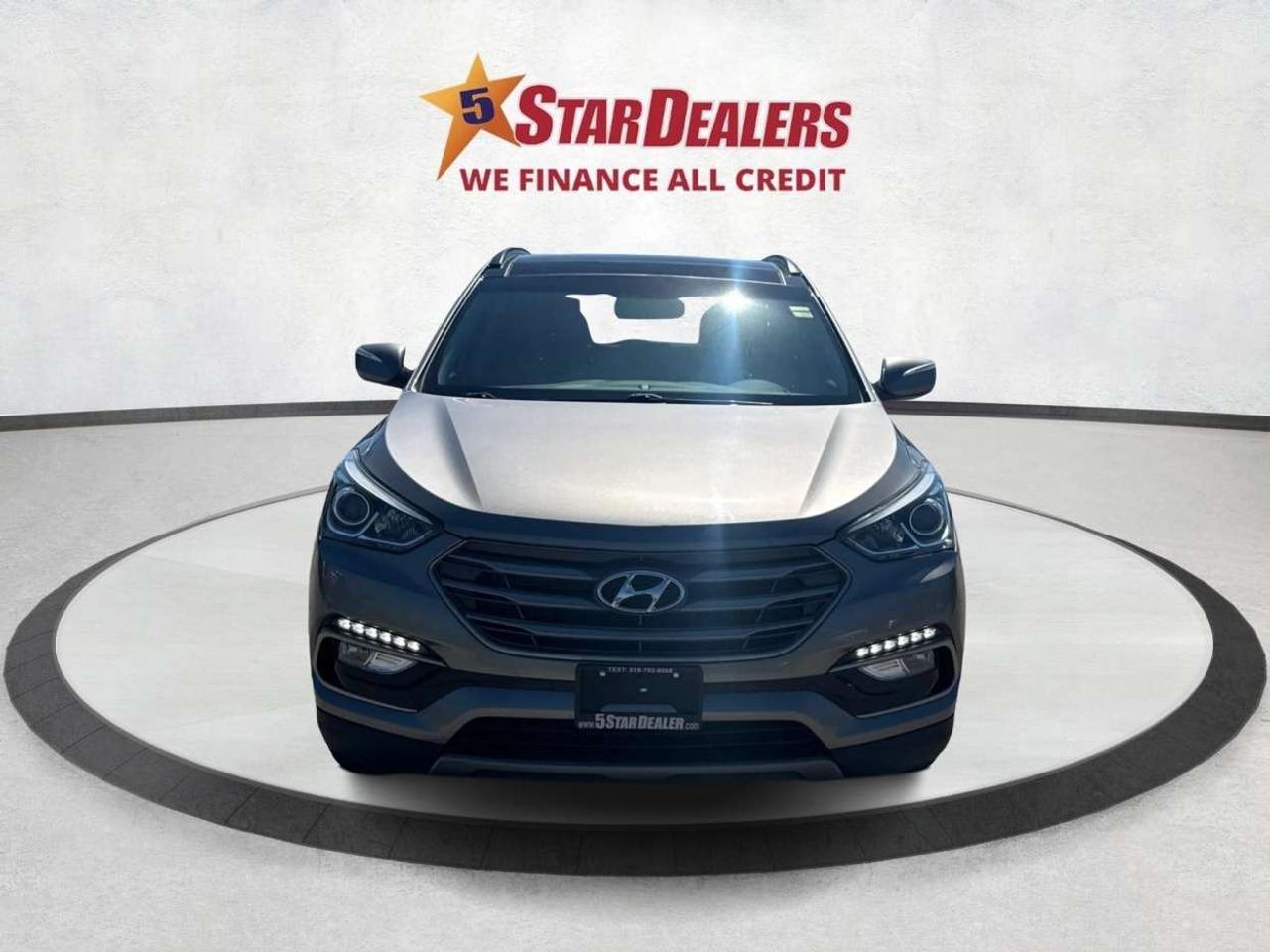 2018 Hyundai Santa Fe AWD NAV SUNROOF LEATHER! WE FINANCE ALL CREDIT! Photo1
