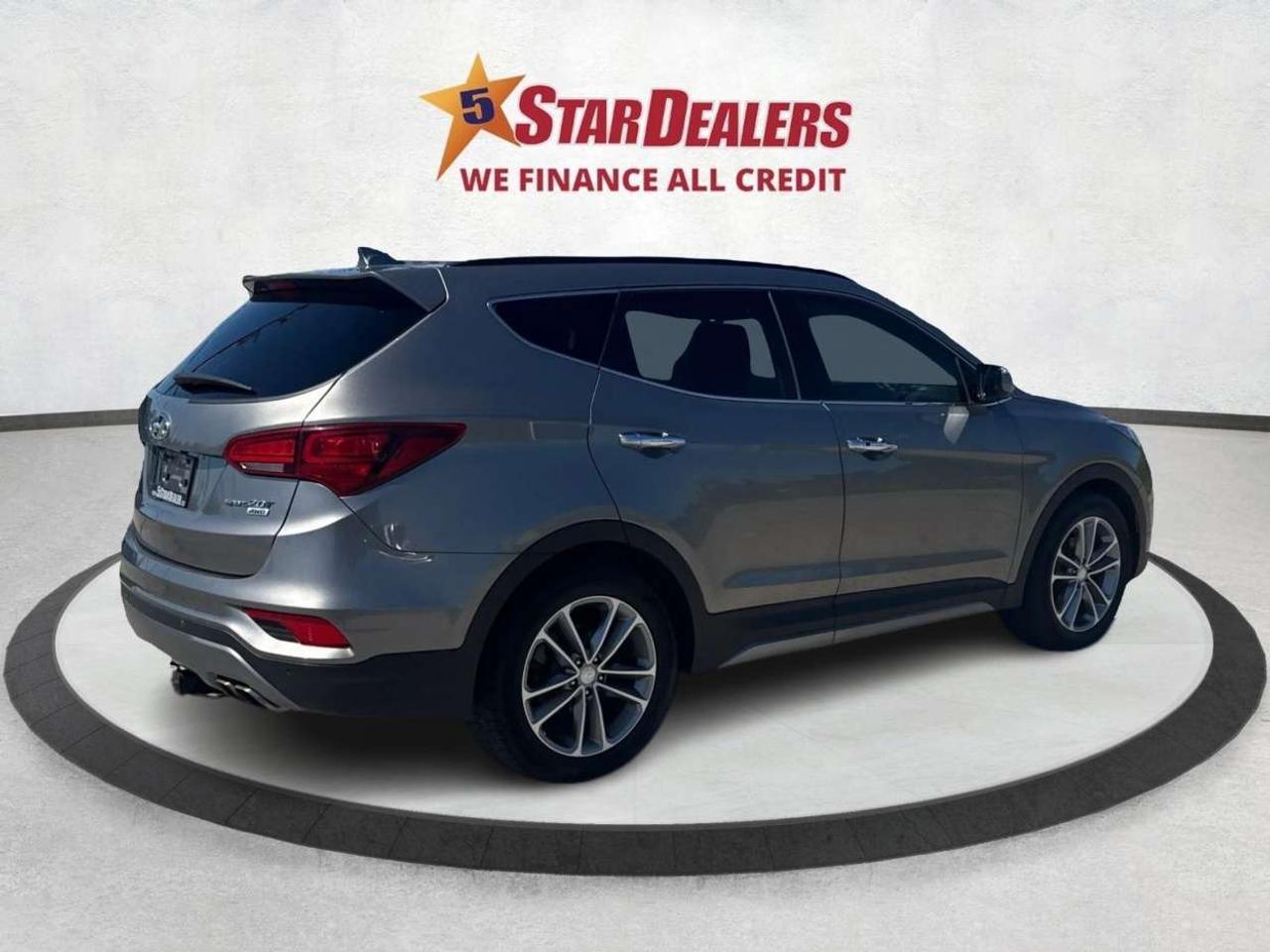 2018 Hyundai Santa Fe AWD NAV SUNROOF LEATHER! WE FINANCE ALL CREDIT! Photo
