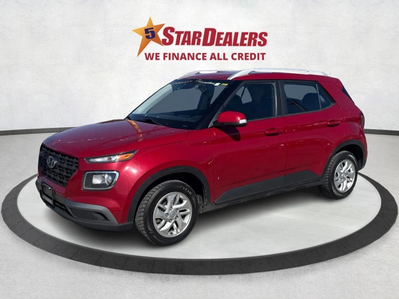 2020 Hyundai Venue Preferred IVT H-SEATS MINT! WE FINANCE ALL CREDIT! Photo