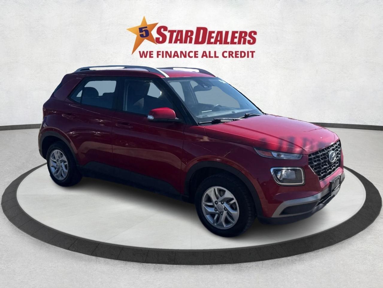 2020 Hyundai Venue Preferred IVT H-SEATS MINT! WE FINANCE ALL CREDIT! Photo