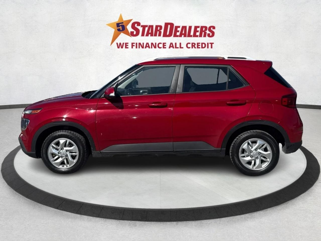 2020 Hyundai Venue Preferred IVT H-SEATS MINT! WE FINANCE ALL CREDIT! Photo