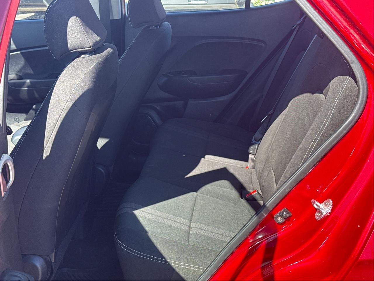 2020 Hyundai Venue Preferred IVT H-SEATS MINT! WE FINANCE ALL CREDIT! Photo