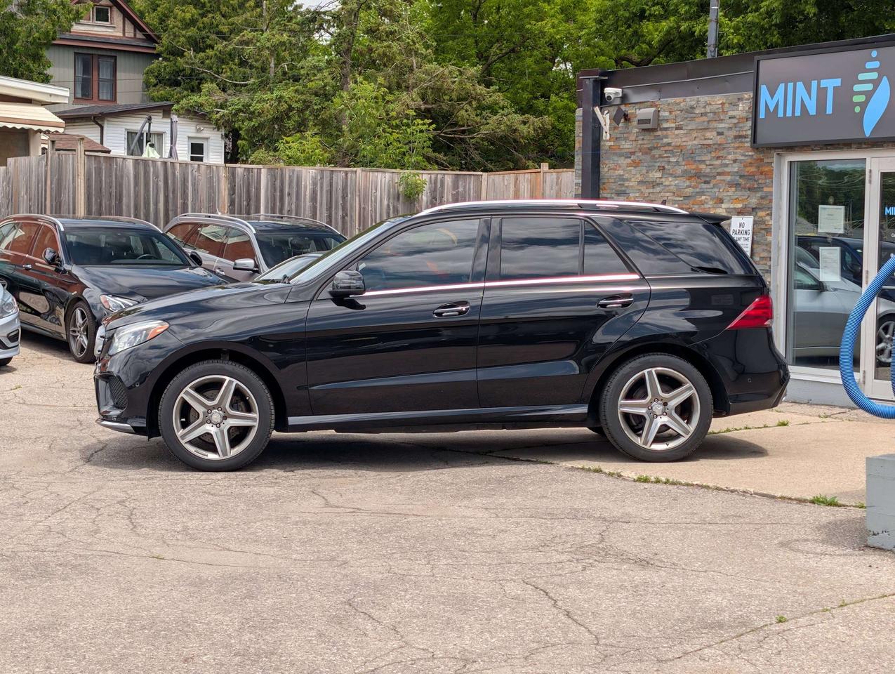 2016 Mercedes-Benz AMG GLE 43 Clean CarFax   Dealer Serviced   2 Keys Photo