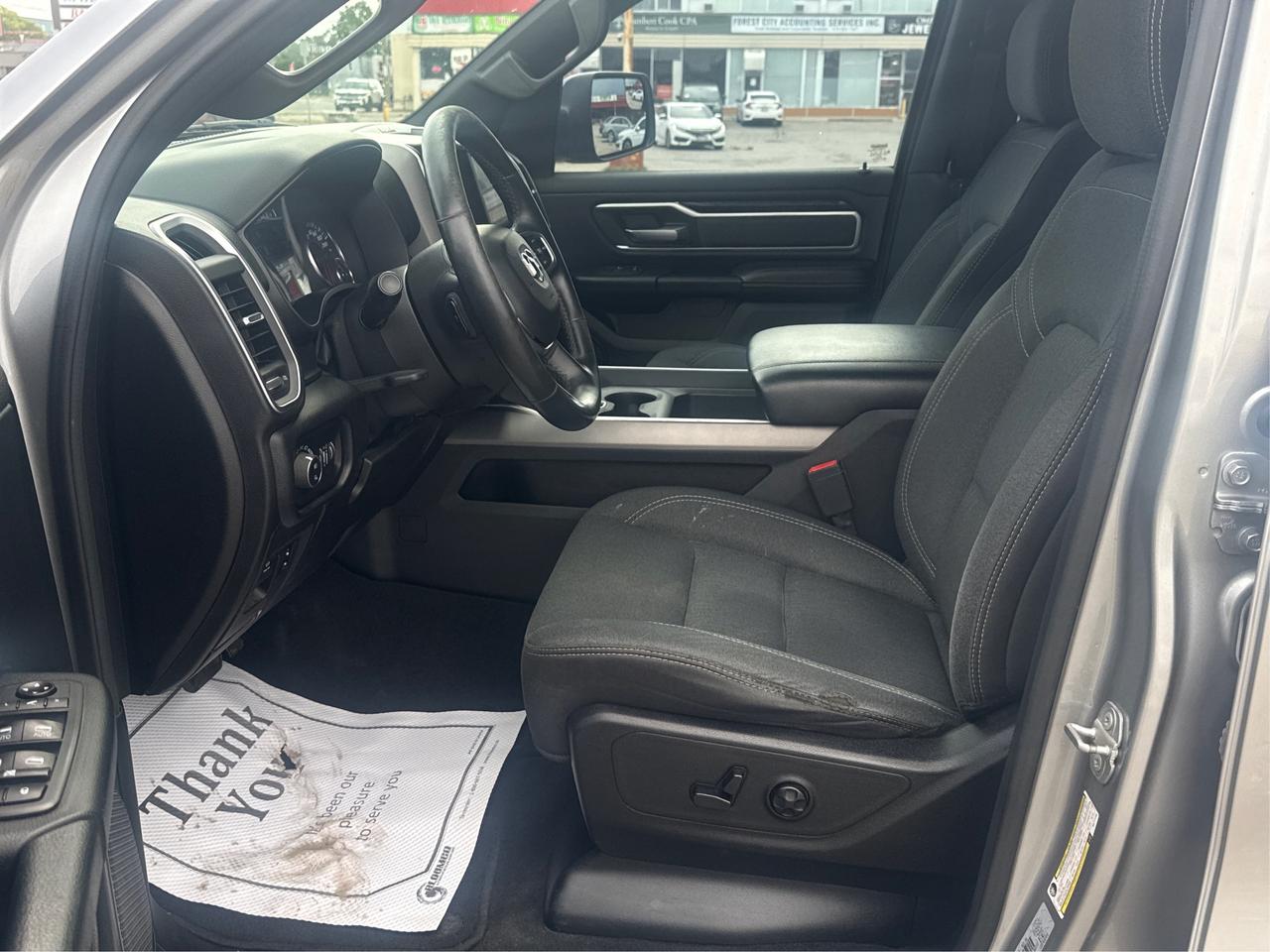 2019 RAM 1500 Big Horn 4x4 Crew Cab 5'7  Bx WE FINANCE ALL CREDT Photo