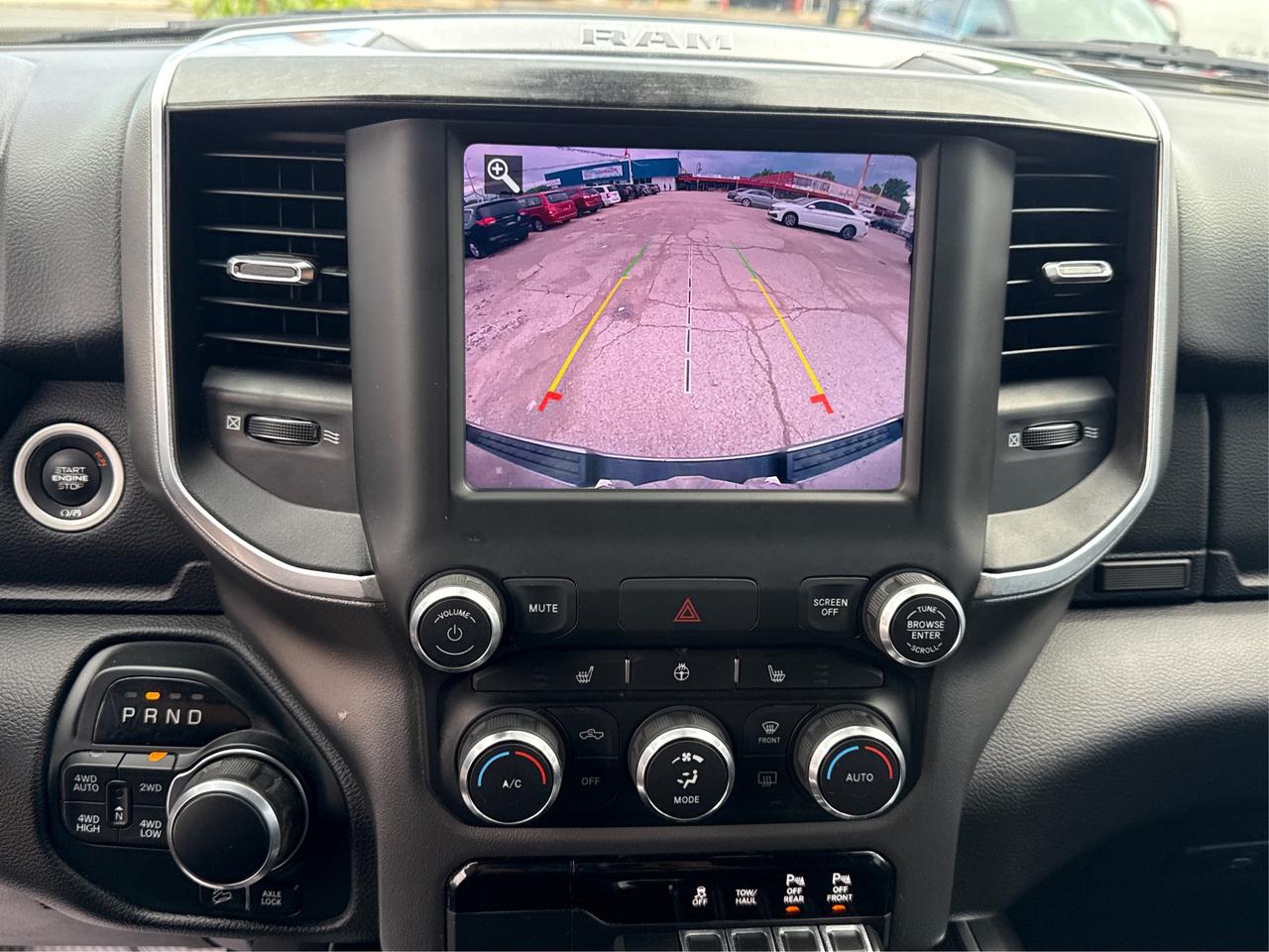 2019 RAM 1500 Big Horn 4x4 Crew Cab 5'7  Bx WE FINANCE ALL CREDT Photo