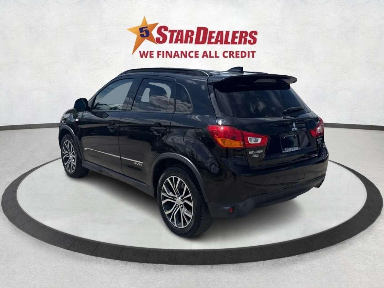 2017 Mitsubishi RVR AWD Limited Edition MINT! WE FINANCE ALL CREDIT! Photo