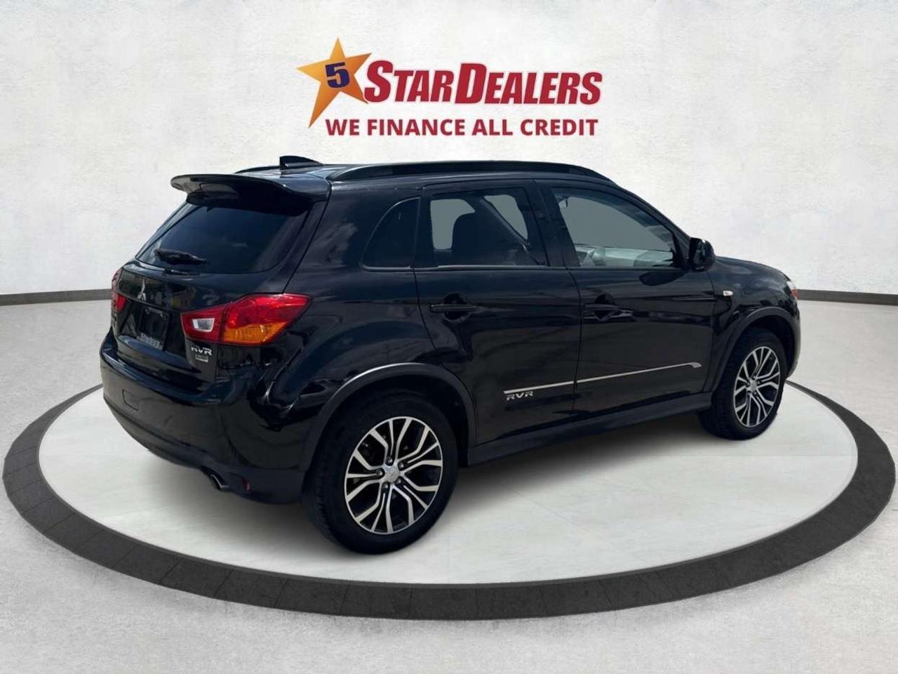 2017 Mitsubishi RVR AWD Limited Edition MINT! WE FINANCE ALL CREDIT! Photo