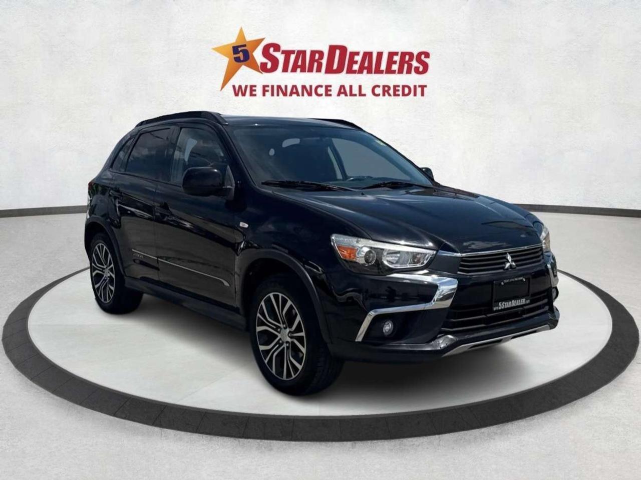 2017 Mitsubishi RVR AWD Limited Edition MINT! WE FINANCE ALL CREDIT! Photo0