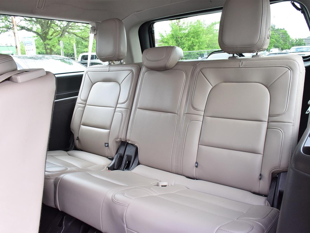 2024 Lincoln Navigator LONG ONE OWNER NO ACCIDENT LIKE NEW ONLY 39,634KMS Photo