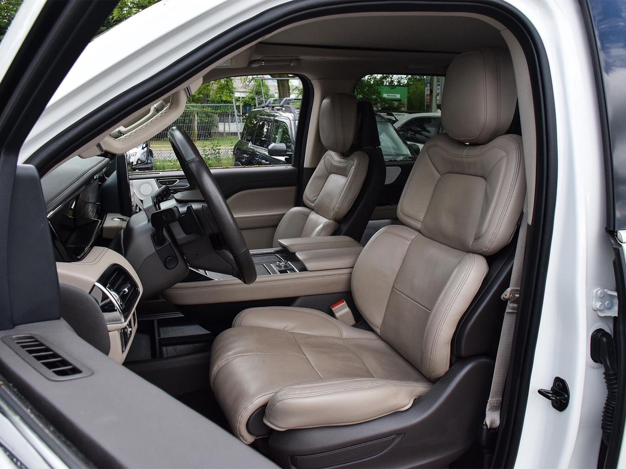 2024 Lincoln Navigator LONG ONE OWNER NO ACCIDENT LIKE NEW ONLY 39,634KMS Photo