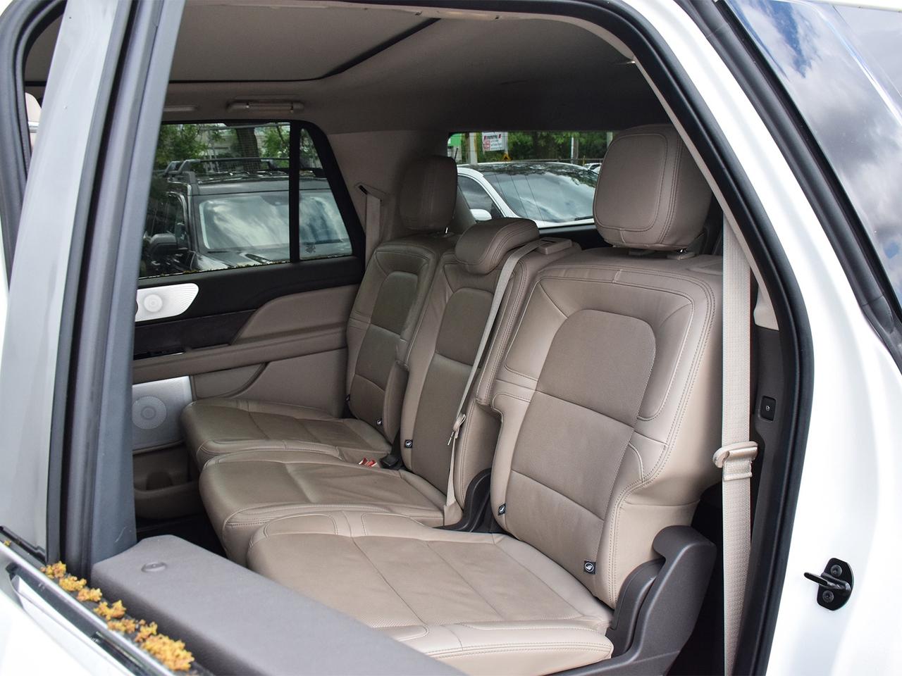 2024 Lincoln Navigator LONG ONE OWNER NO ACCIDENT LIKE NEW ONLY 39,634KMS Photo