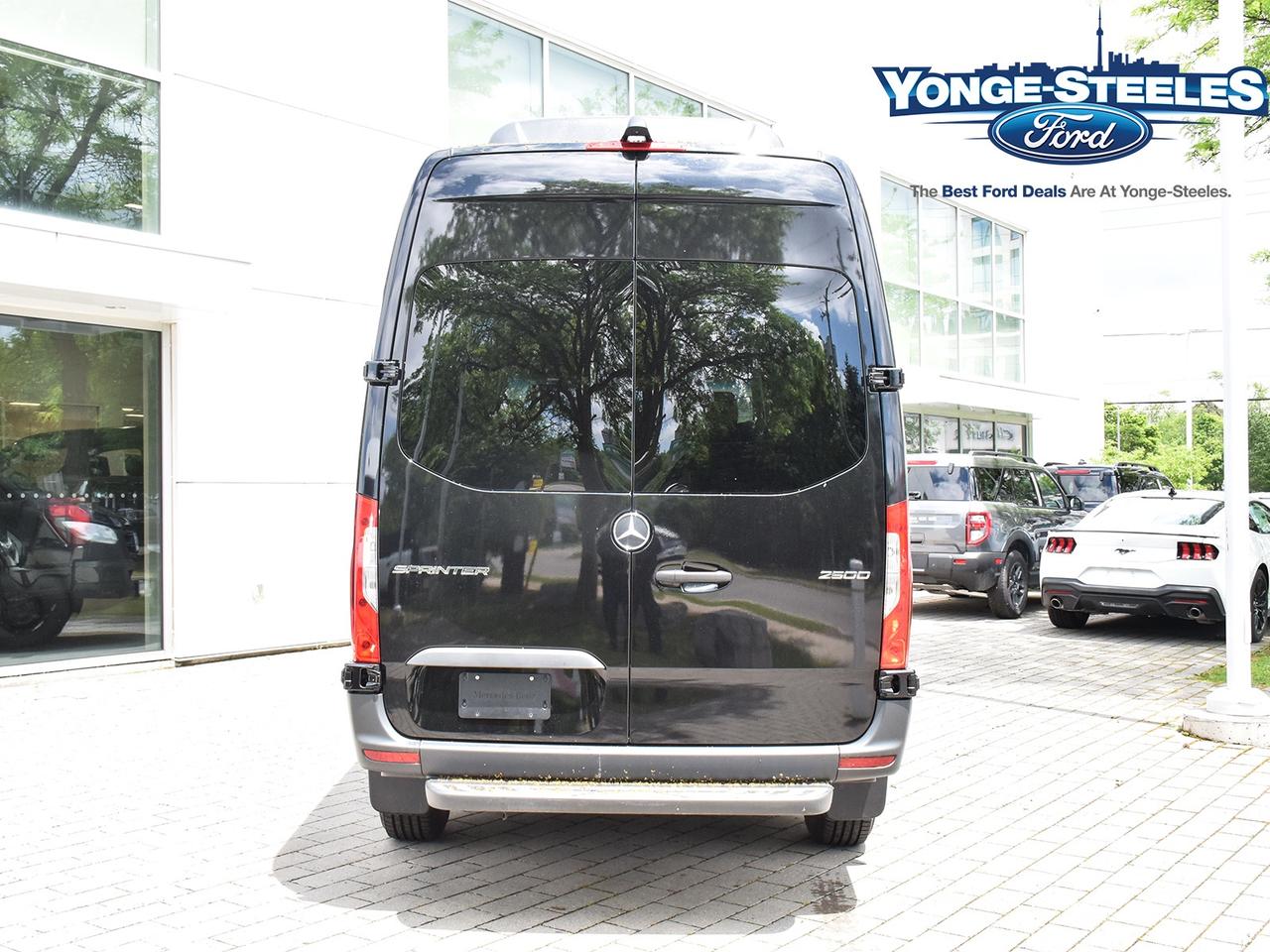 2025 Mercedes-Benz Sprinter Passenger Van 2500 HIGH ROOF I4 DIESEL 144 Photo
