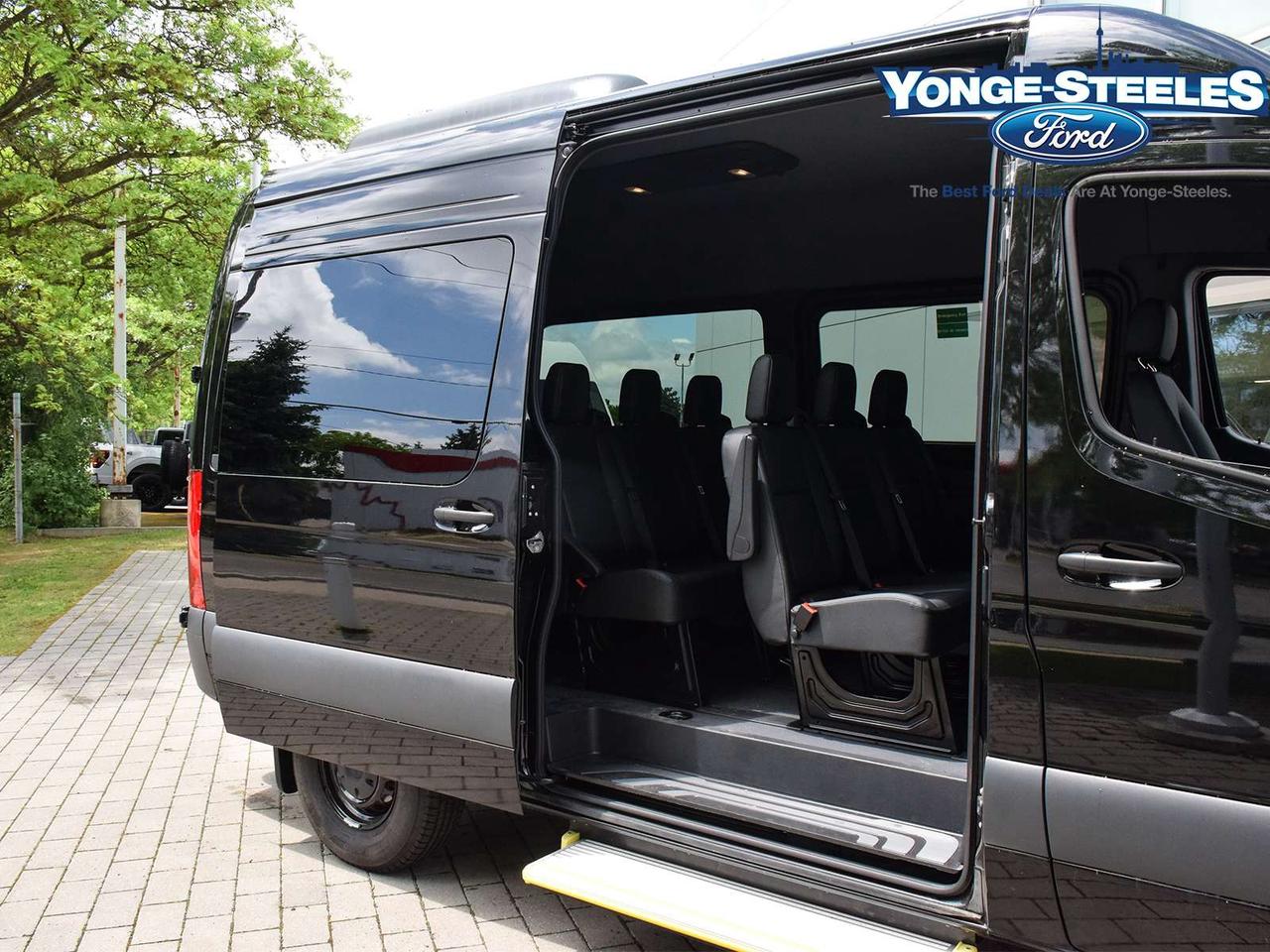 2025 Mercedes-Benz Sprinter 2500 High Roof I4 Diesel 144 Photo