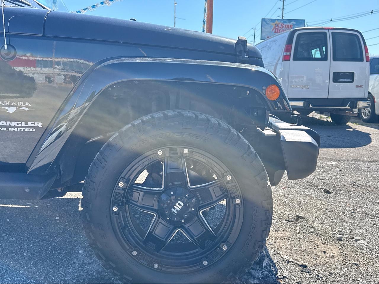 2017 Jeep WRANGLER UNLIMITED 4WD NAV 2 TOPS MINT! WE FINANCE ALL CREDIT! Photo