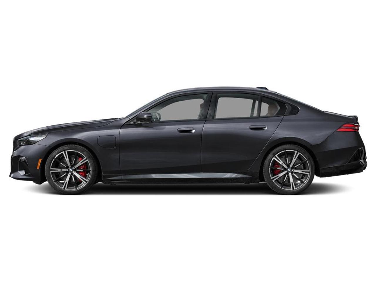 2027 BMW 550e xDrive 4dr All-Wheel Drive Sedan Photo