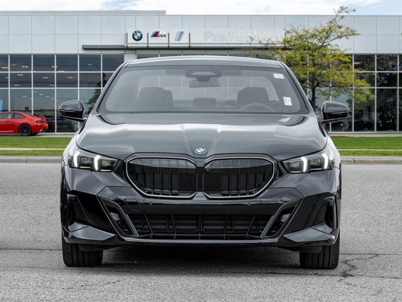 2027 BMW 550e xDrive 4dr All-Wheel Drive Sedan Photo