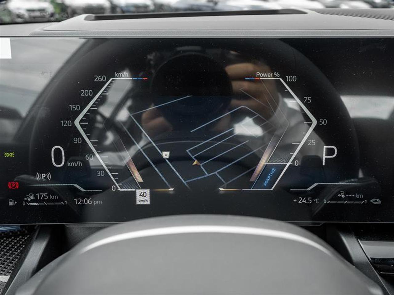 2027 BMW 550e xDrive 4dr All-Wheel Drive Sedan Photo