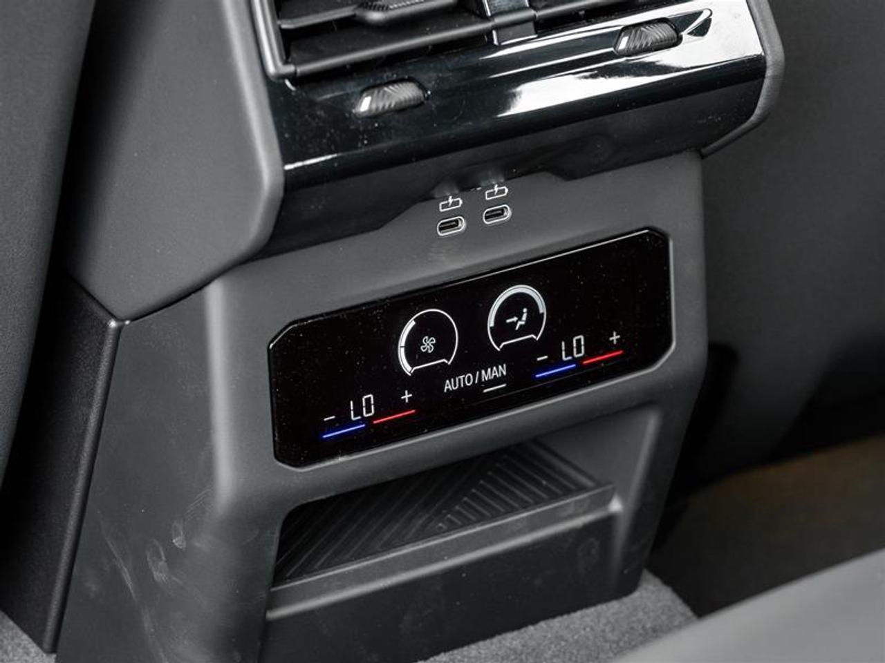 2027 BMW 550e xDrive 4dr All-Wheel Drive Sedan Photo